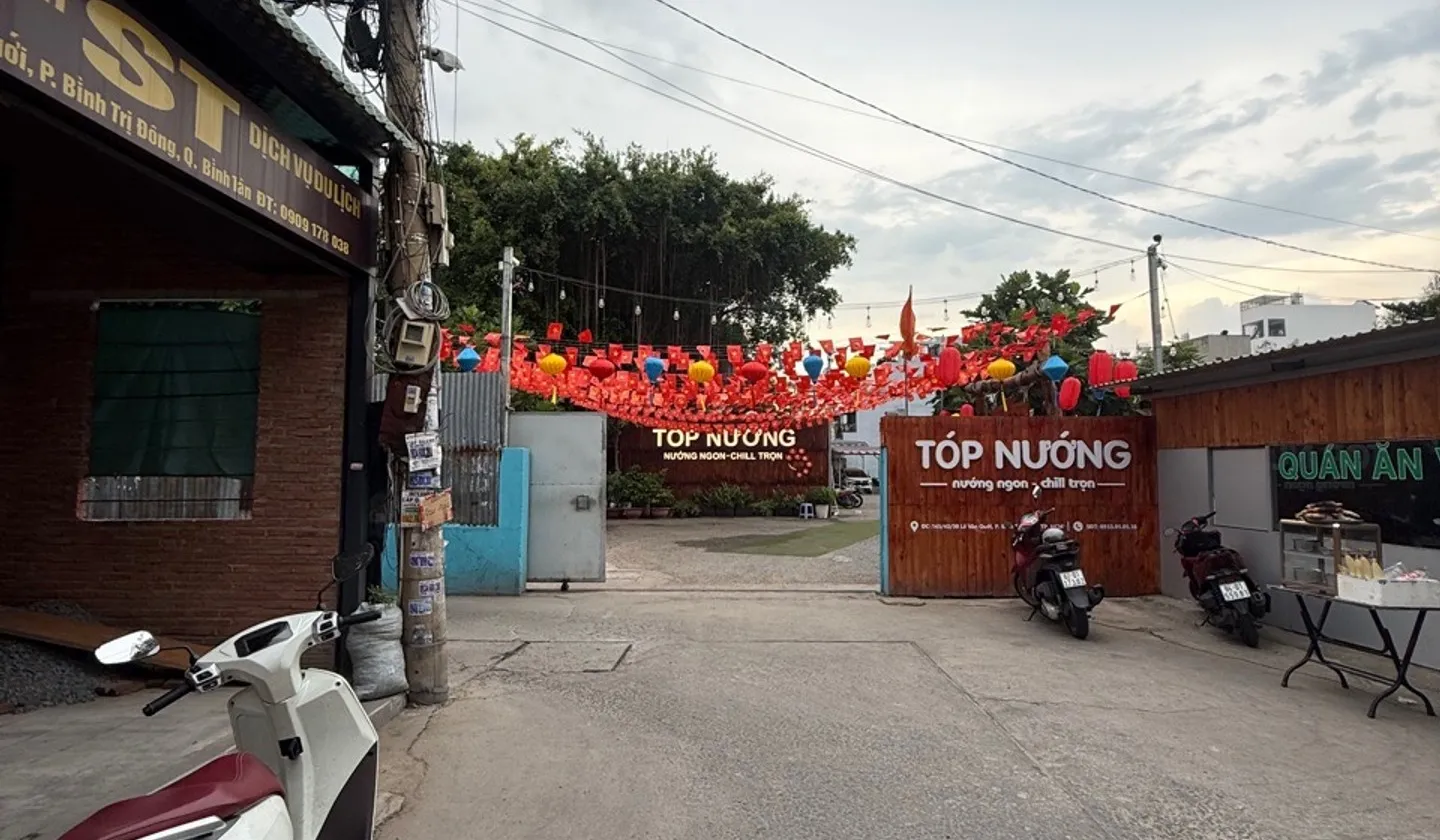 Nhà lô góc 2 mặt tiền, hẻm xe hơi Bình Trị Đông, giá 3.3 tỷ... Bán nhà riêng tại Bình Trị Đông, Hồ Chí Minh 01