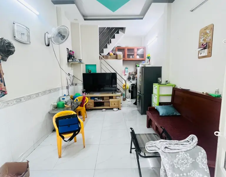 . 🆘 Nhà nhỏ công năng to DTSD 84m2 - Kết cấu 4 tầng BTCT - Sổ hồng chính chủ 1 đời , giá chỉ 2 tỷ... Bán nhà riêng tại Phú Định, Hồ Chí Minh 01