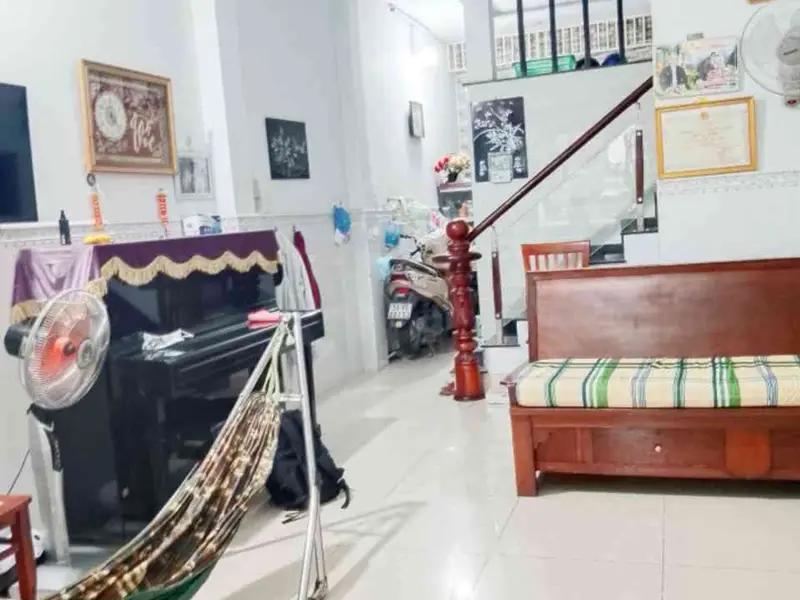 Nhà 4 tầng 4 phòng ngủ tại Long Trường, giá 5.9 tỷ... Bán nhà riêng tại Long Trường, Hồ Chí Minh 01