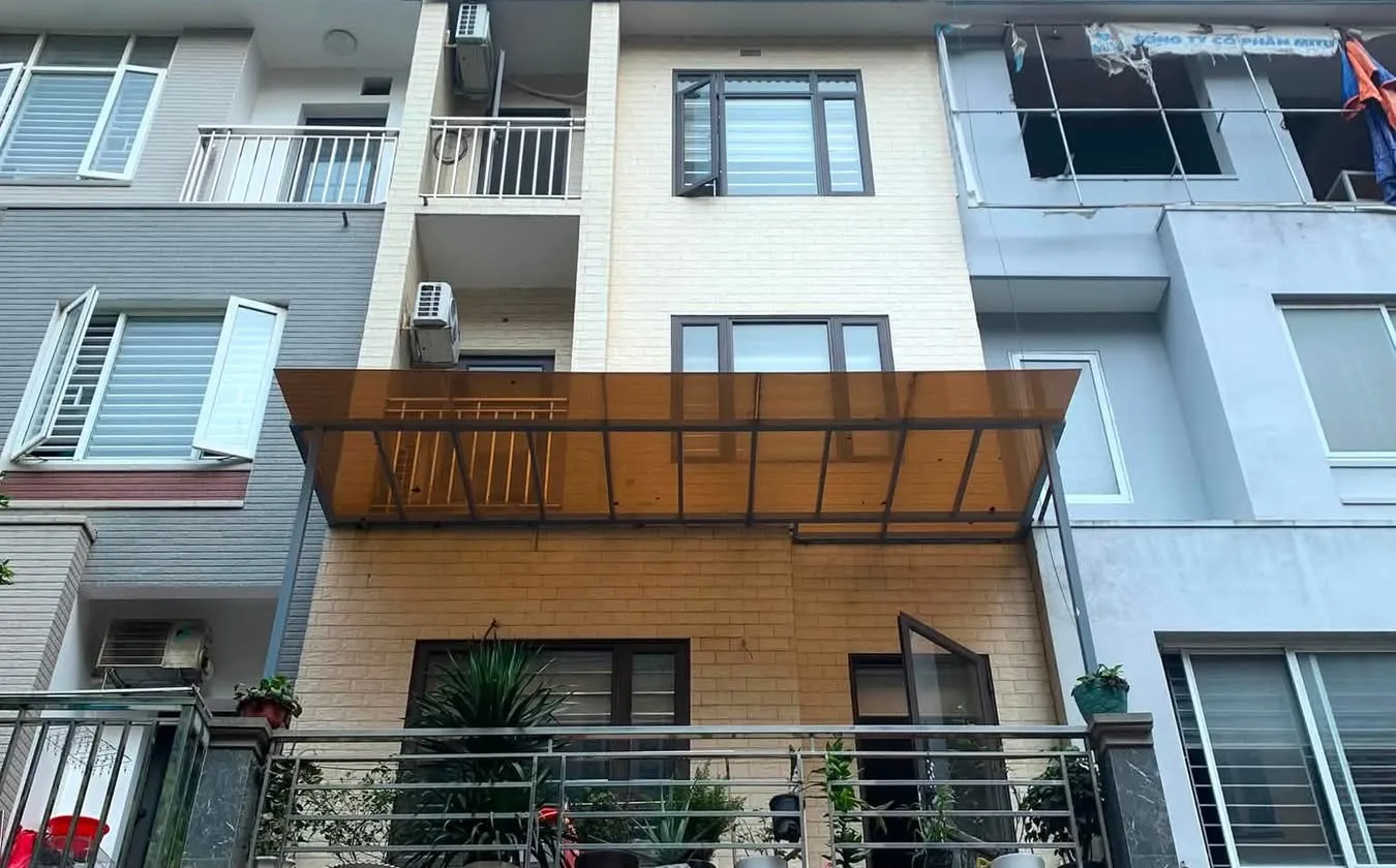 Bán gấp liền kề 83m2 x 5 tầng thang máy giá chào chỉ nhỉnh 20 tỷ tại trung tâm Khu đô thị Văn Khê... Bán biệt thự, liền kề tại Hà Đông, Hà Nội 01