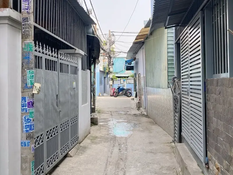 Bán nhà riêng 3 tầng hướng Đông tại phường Phú Thuận, quận 7 cũ, giá 3,4 tỷ... Bán nhà riêng tại Phú Thuận, Hồ Chí Minh 01