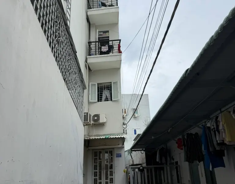 Bán nhà riêng 5 tầng tại Phú Thuận, Quận 7, diện tích 205m², kinh doanh căn hộ dịch vụ... Bán nhà riêng tại Phú Thuận, Hồ Chí Minh 01