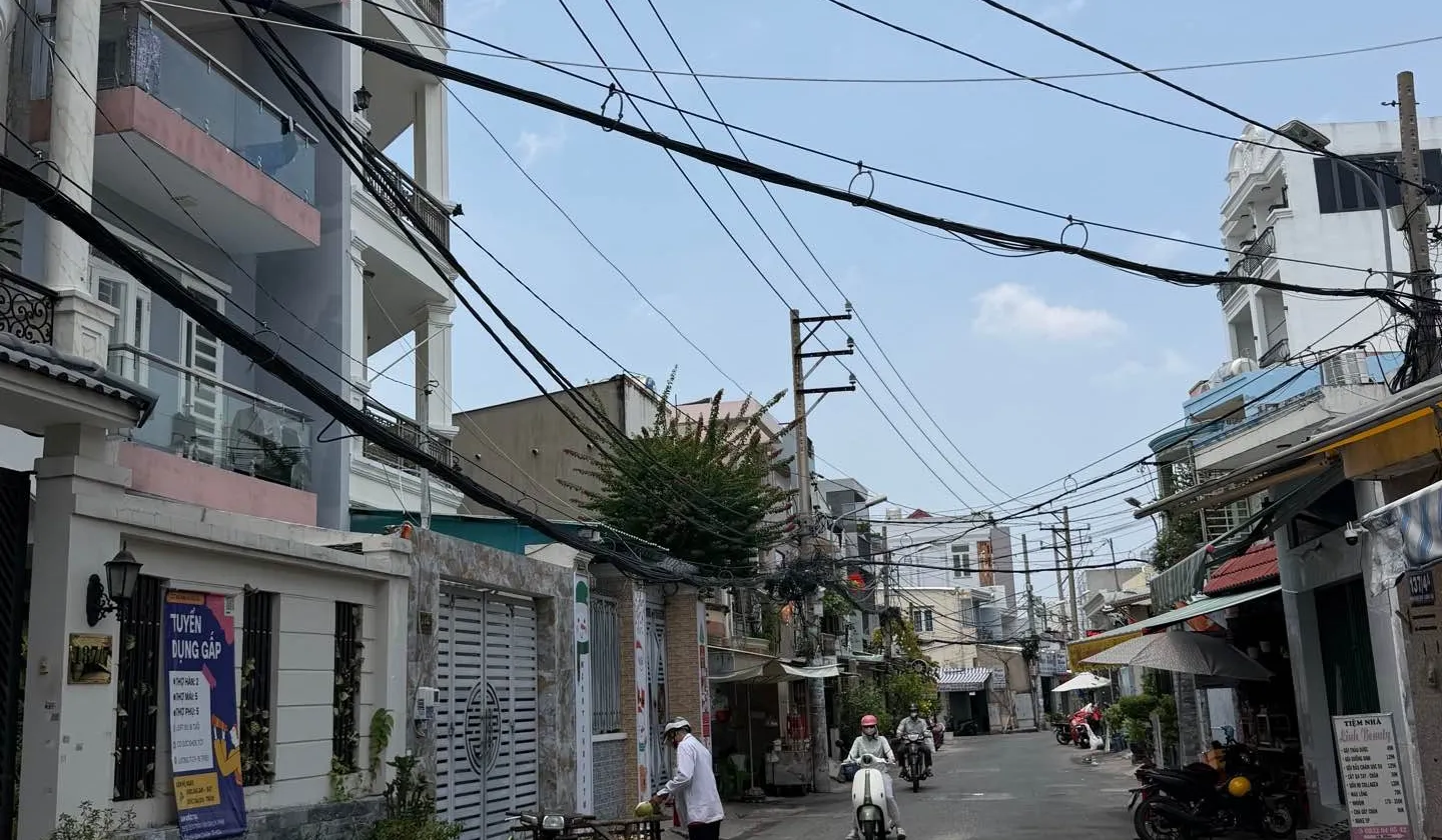 Bán nhà riêng 2 tầng tại Bình Trị Đông, Bình Tân, diện tích 81m2, mặt tiền 7.9m, giá 9.3 tỷ... Bán nhà riêng tại Bình Trị Đông, Hồ Chí Minh 01