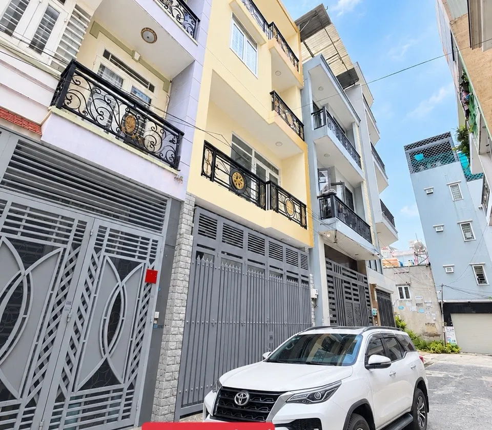 💥 GIÁP SIÊU THỊ AEON MALL TÂN PHÚ - KHU PHÂN LÔ - NHÀ LẦU ĐẸP
💥 Diện tích: 60m2 ( 5x 12m) 3 TẦNG... Bán nhà riêng tại Bình Hưng Hòa, Hồ Chí Minh 01