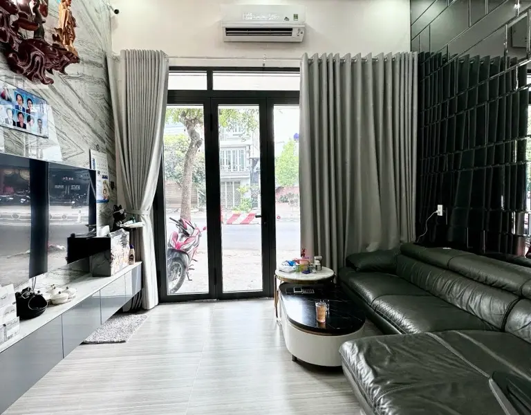 Cơ hội hiếm có sở hữu nhà mặt tiền 5 tầng tại đường Nguyễn Sơn, Phú Thọ Hòa với giá tốt... Bán nhà mặt phố tại Phú Thọ Hòa, Hồ Chí Minh 01