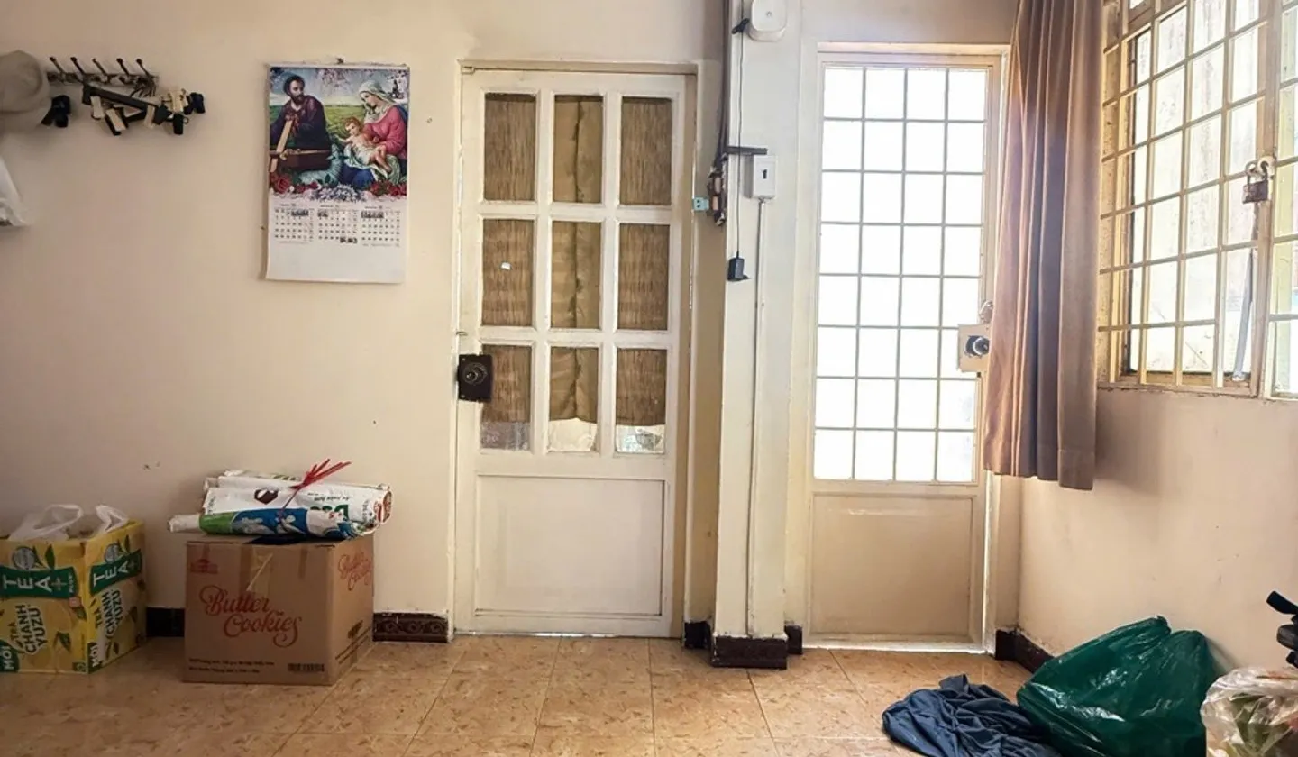Cơ hội sở hữu nhà 5 tầng lô góc hẻm ô tô thông Quận 5 giá tốt... Bán nhà riêng tại Chợ Quán, Hồ Chí Minh 01
