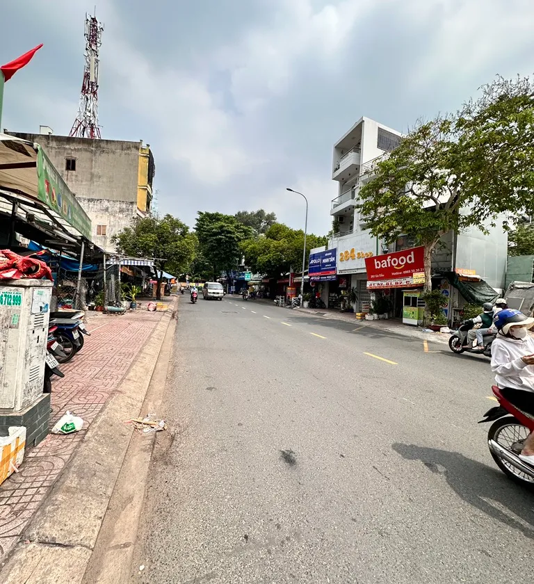 Bán nhà mặt phố 2 tầng tại Tân Quý, Tân Phú, 106.6m2, giá 15 tỷ... Bán nhà mặt phố tại Phú Thọ Hòa, Hồ Chí Minh 01