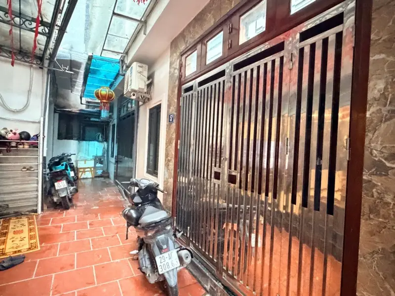 HIẾM - NGỌC THỤY - PHÂN LÔ - NGÕ Ô TÔ THÔNG 4 NGẢ
Mô tả:
👉👉👉ACE đi vào cổng nhà số 3 +5 trong... Bán nhà riêng tại Bồ Đề, Hà Nội 01