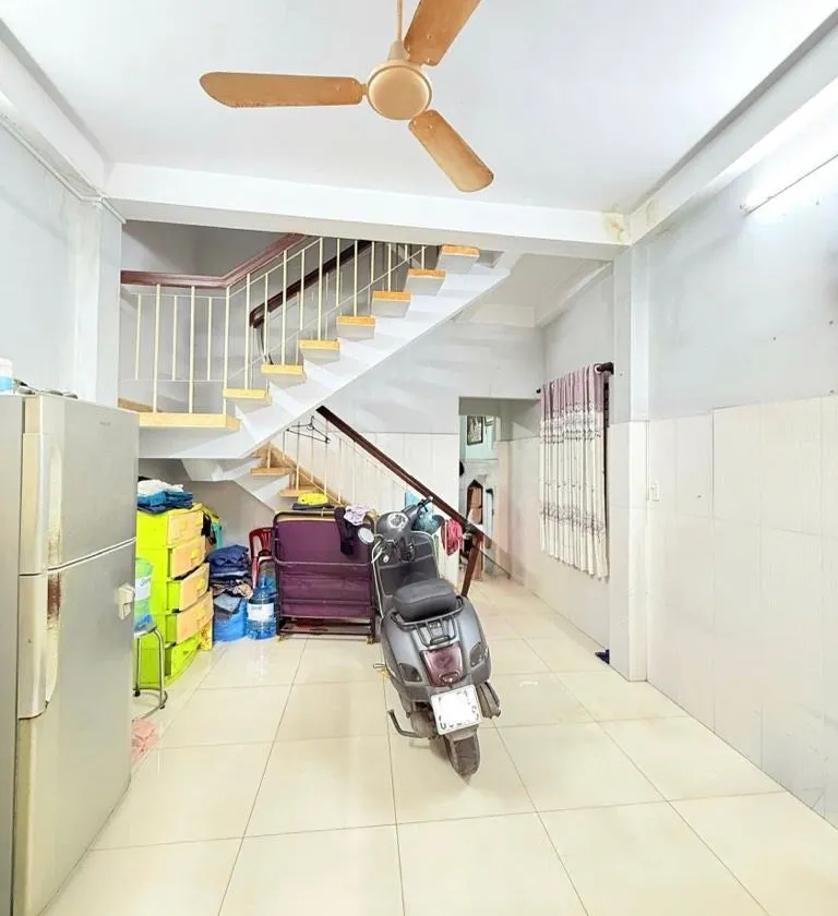 Nhà 4 Tầng Có 5 Phòng Ngủ Tại Trung Tâm Phú Nhuận Giá Mềm... Bán nhà riêng tại Đức Nhuận, Hồ Chí Minh 01