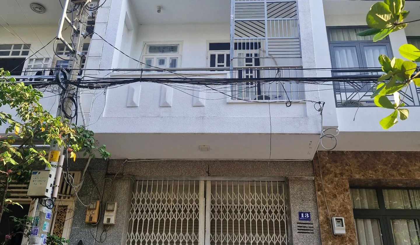 Nhà Mặt Phố 3 Tầng Gần Công Viên, Giá Tốt... Bán nhà mặt phố tại Bình Phú, Hồ Chí Minh 01