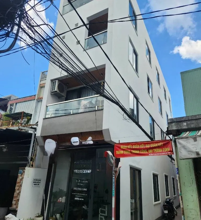 💥 TOÀ CĂN HỘ 💥CĂN GÓC KIỆT NHỰA Ô TÔ HOÀNG DIỆU, ĐỐI DIỆN CHỢ, FULL NỘI THẤT- DÒNG TIỀN ỔN ĐỊNH 4... Bán nhà riêng tại Hải Châu, Đà Nẵng 01