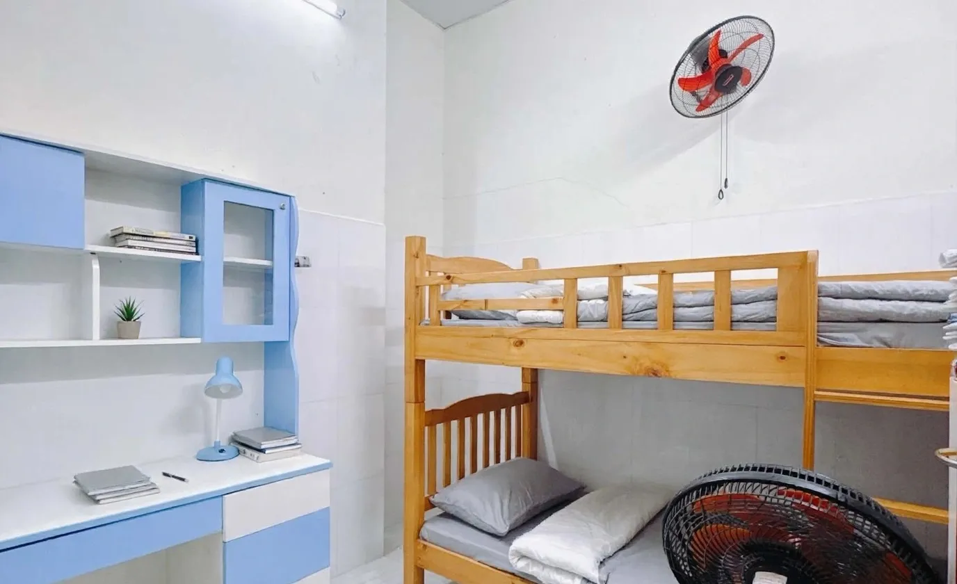 Khu 20 Thước - 3 Tầng - 2 tỷ nhỉnh - Sổ vuông đẹp... Bán nhà riêng tại Khánh Hội, Hồ Chí Minh 01