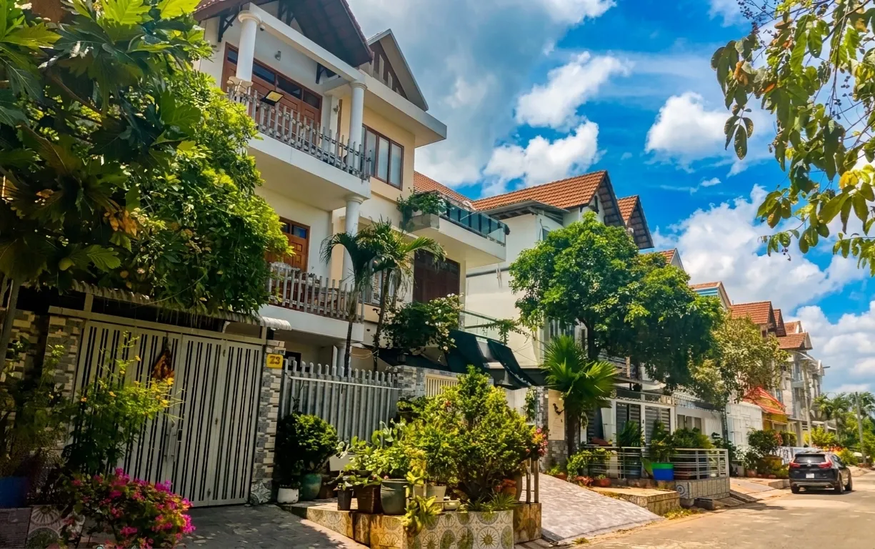 BÁN BIỆT THỰ 164M² MẶT TIỀN PHẠM THẾ HIỂN Q.8 P.BÌNH ĐÔNG, 8X20, VIEW HỒ SEN, NHỈNH 15 TỶ... Bán nhà mặt phố tại Bình Đông, Hồ Chí Minh 01