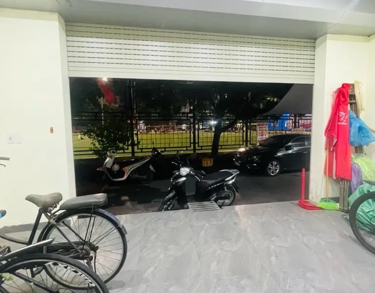 Nhà mặt phố Cầu Đơ view sân bóng, ô tô tránh thoải mái... Bán nhà mặt phố tại Kiến Hưng, Hà Nội 01