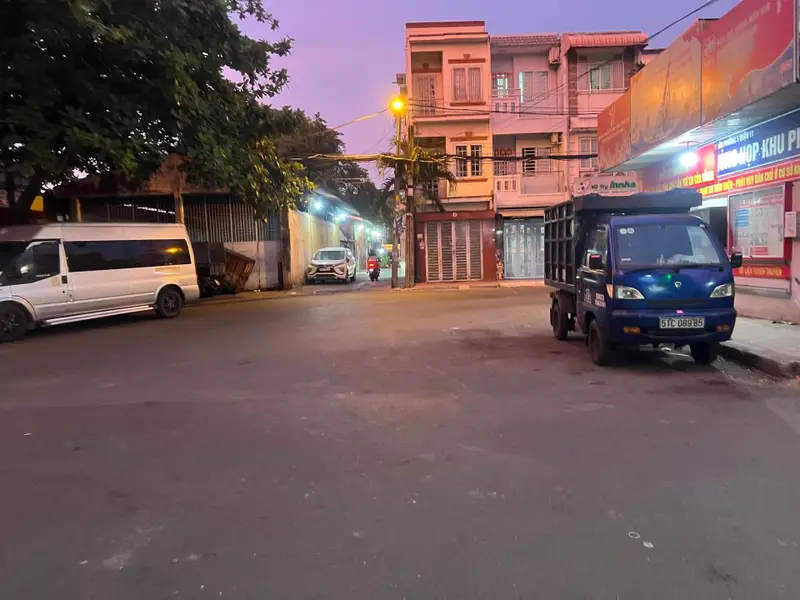 CHỦ CẦN RA NHANH – NHÀ 2 Tầng Q11  HẺM XE HƠI THÔNG 42M2... Bán nhà riêng tại Hòa Bình, Hồ Chí Minh 01