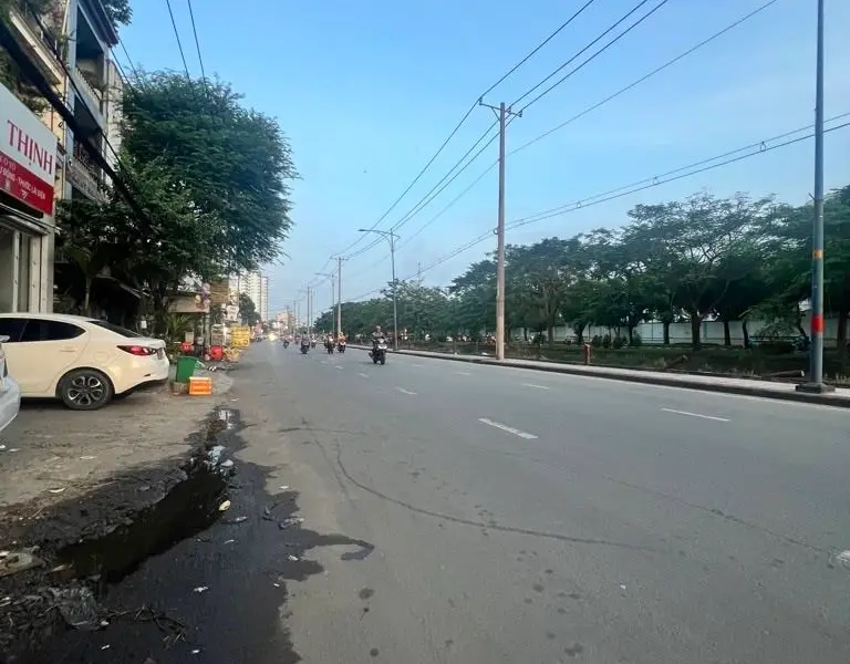 Mtkd hướng Nam, cũ mà kiên cố, gần Pouyuen, giảm còn 13t... Bán nhà mặt phố tại Bình Tân, Hồ Chí Minh 01