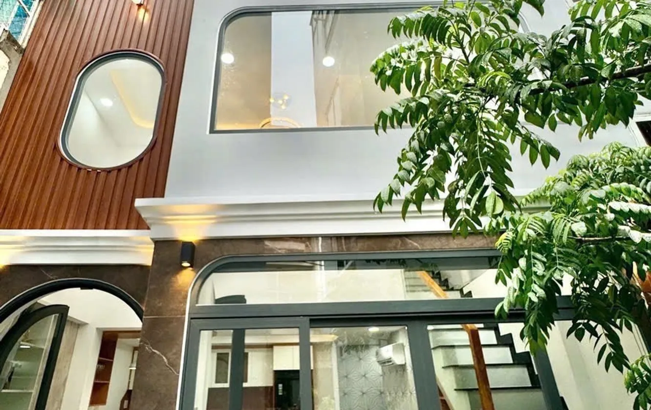 Cơ hội sở hữu nhà 4 lầu full nội thất tại Bình Thạnh giá tốt hiếm có... Bán nhà riêng tại Bình Lợi Trung, Hồ Chí Minh 01