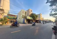 Nhà mặt phố rộng rãi, vị trí đẹp tại xã Hoa Động, thích hợp kinh doanh và an cư... Bán nhà mặt phố tại Thủy Nguyên, Hải Phòng 01
