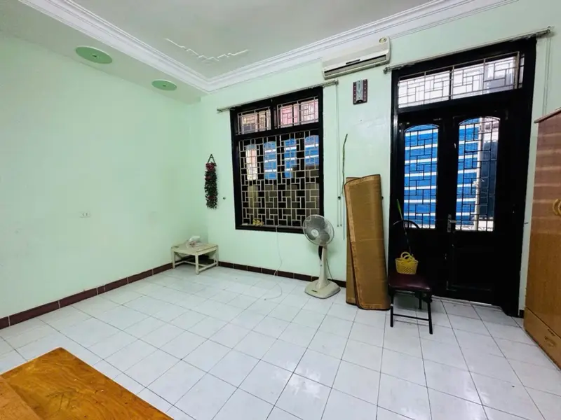 Nhà 4 tầng trung tâm Cầu Giấy, 3 mặt ngõ thoáng, giá 13,5 tỷ... Bán nhà riêng tại Cầu Giấy, Hà Nội 01