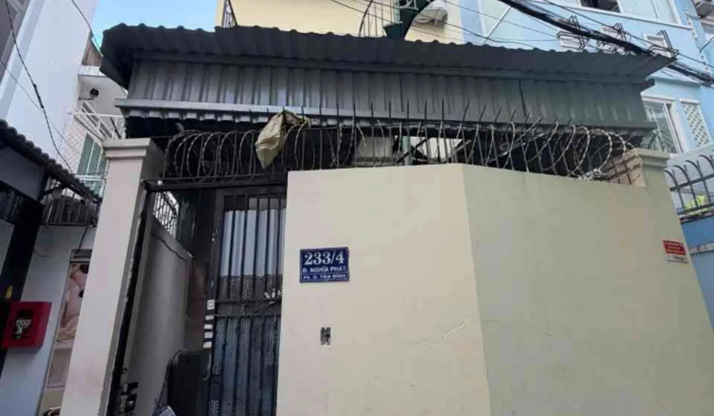 Nhà 3 tầng 5 phòng ngủ rộng rãi tại Nghĩa Phát, Tân Bình, phù hợp cho thuê và cải tạo... Bán nhà riêng tại Tân Hòa, Hồ Chí Minh 01