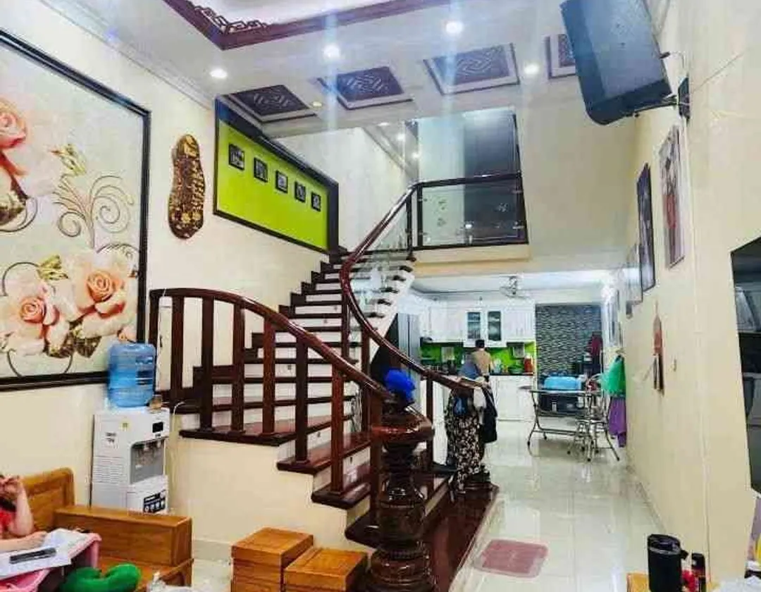 Nhà Trung Tâm Long Biên Đẳng Cấp Có Thang Máy, Gần Aeon Và Cầu Vĩnh Tuy... Bán nhà riêng tại Long Biên, Hà Nội 01