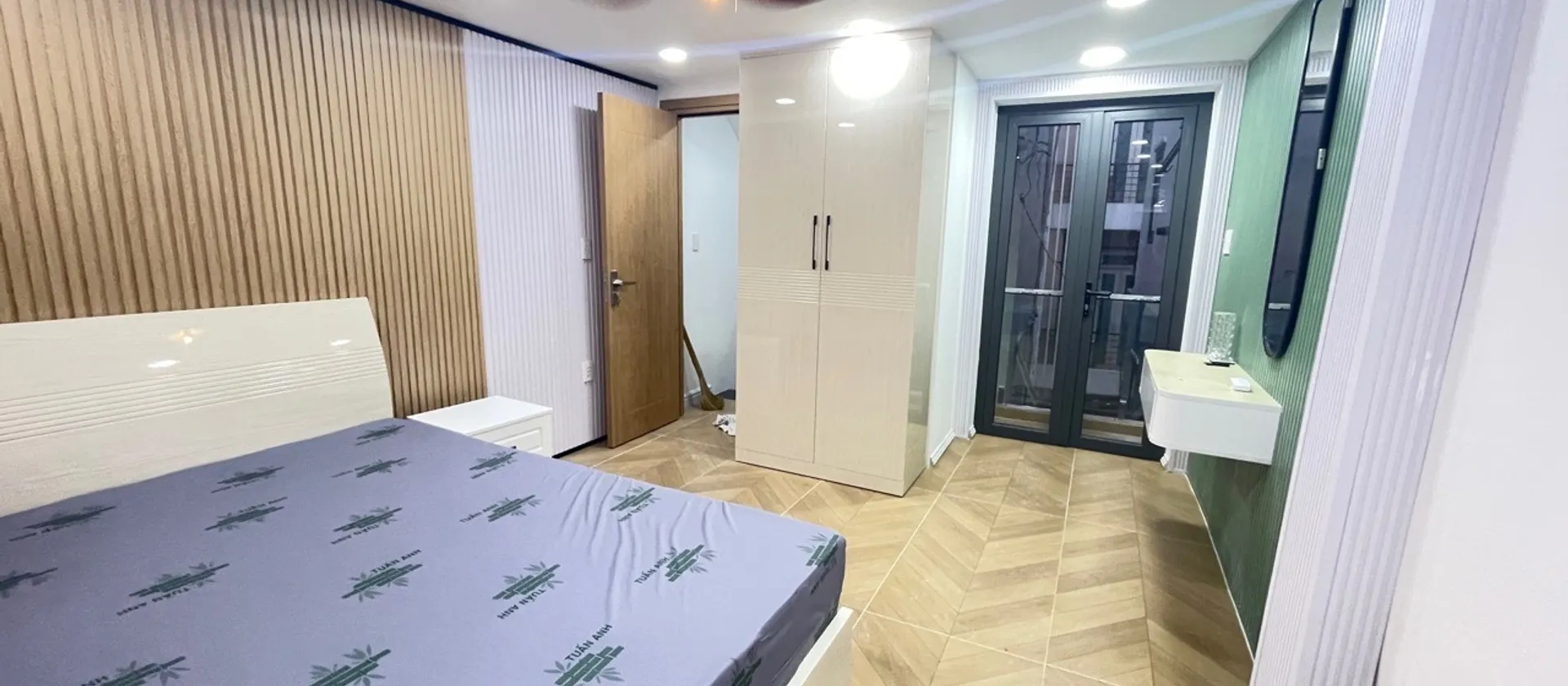 Bán nhà riêng 4 tầng trung tâm quận 1, diện tích 23.3m2, giá 4.45 tỷ... Bán nhà riêng tại Cầu Ông Lãnh, Hồ Chí Minh 01