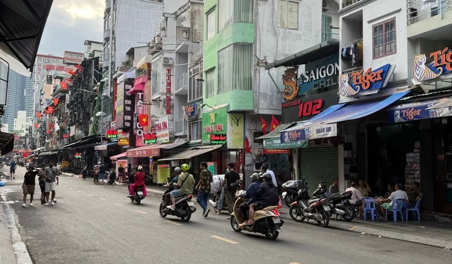 Nhà mặt tiền Bùi Viện đỉnh cao cho kinh doanh siêu lợi nhuận... Bán nhà mặt phố tại Bến Thành, Hồ Chí Minh 01