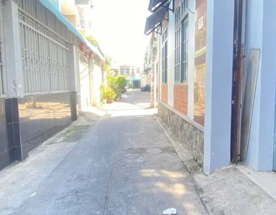 Nhà phố Tân Bình gần sân bay giá tốt... Bán nhà riêng tại Tân Sơn, Hồ Chí Minh 01