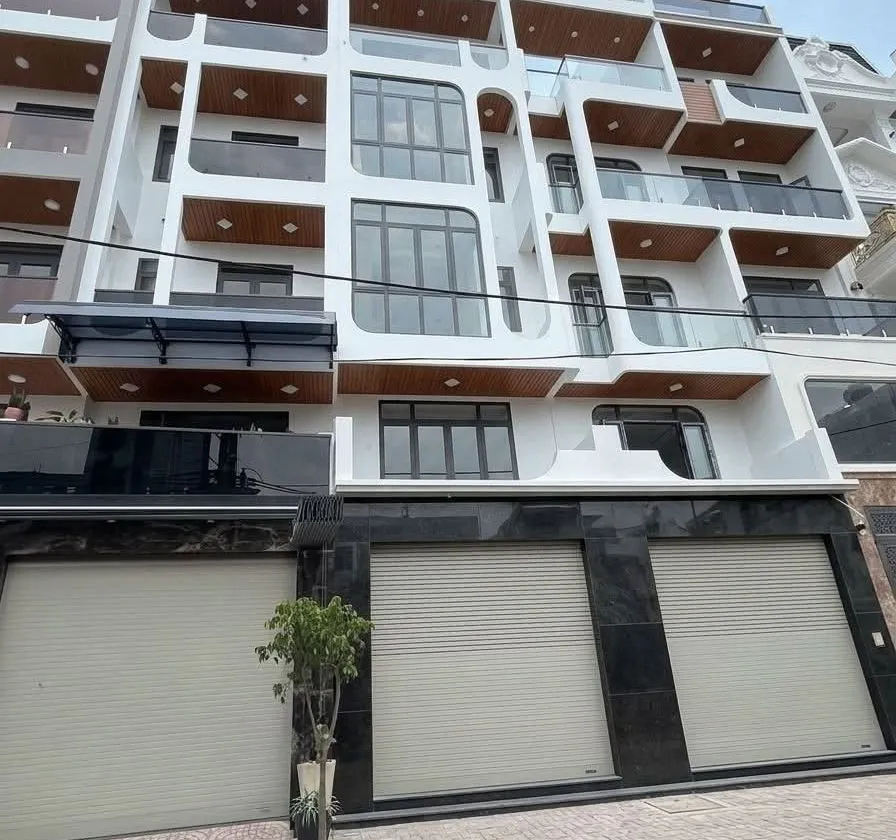 CHỈ 10T NHỈNH CÓ NGAY NHÀ 5TẦNG MỚI ĐẸP FULL NỘI THẤT CAO CẤP ĐƯỜNG 15M CÓ LỀ NGAY AEON MAILL , CEL... Bán nhà mặt phố tại Bình Hưng Hòa, Hồ Chí Minh 01