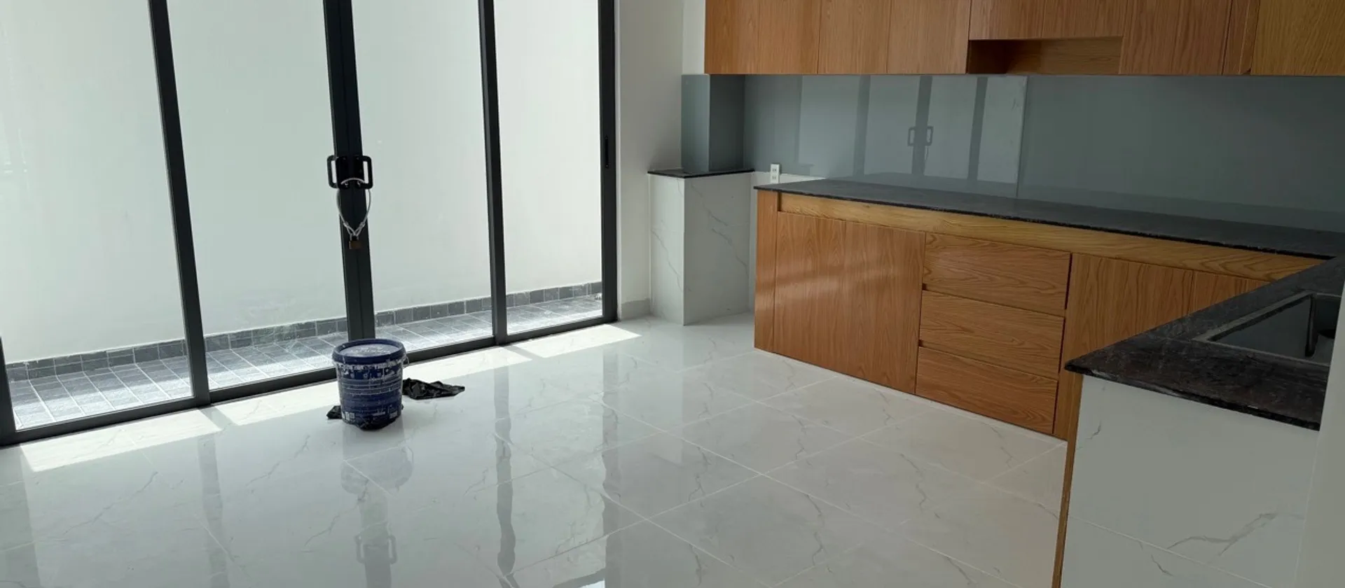 💥 80M2 NHÀ 3 TẦNG 🌱NGANG 5M ĐỐI DIỆN VINHOM GRAND PARK Q9 GIÁ CHỈ 6.7 TỶ HOÀN CÔNG SỔ MỚI... Bán nhà mặt phố tại Long Bình, Hồ Chí Minh 01