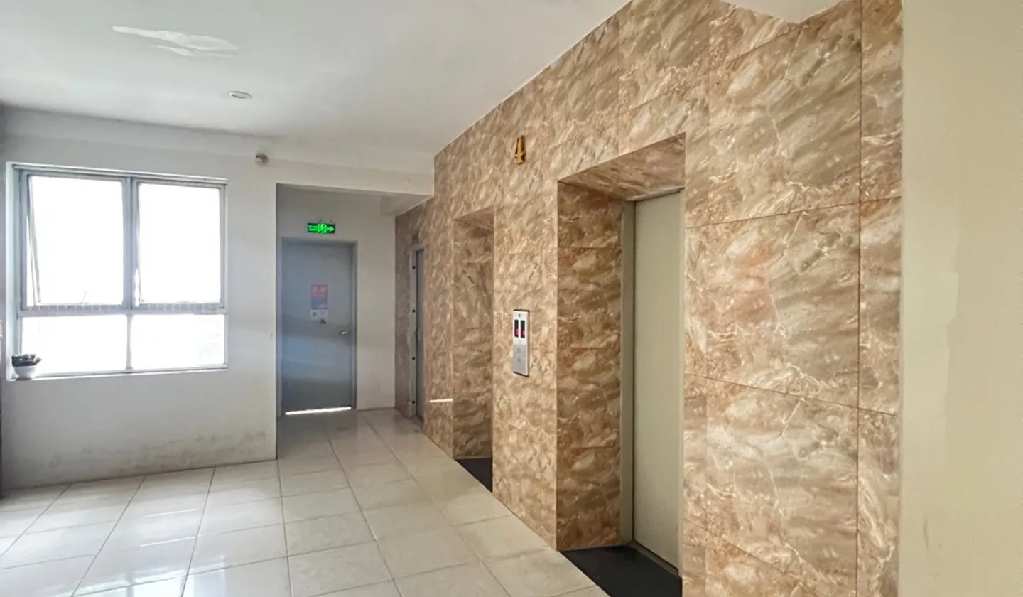 Căn hộ 2 phòng ngủ tại khu đô thị Việt Hưng, view đường lớn... Bán căn hộ chung cư tại Việt Hưng, Hà Nội 01