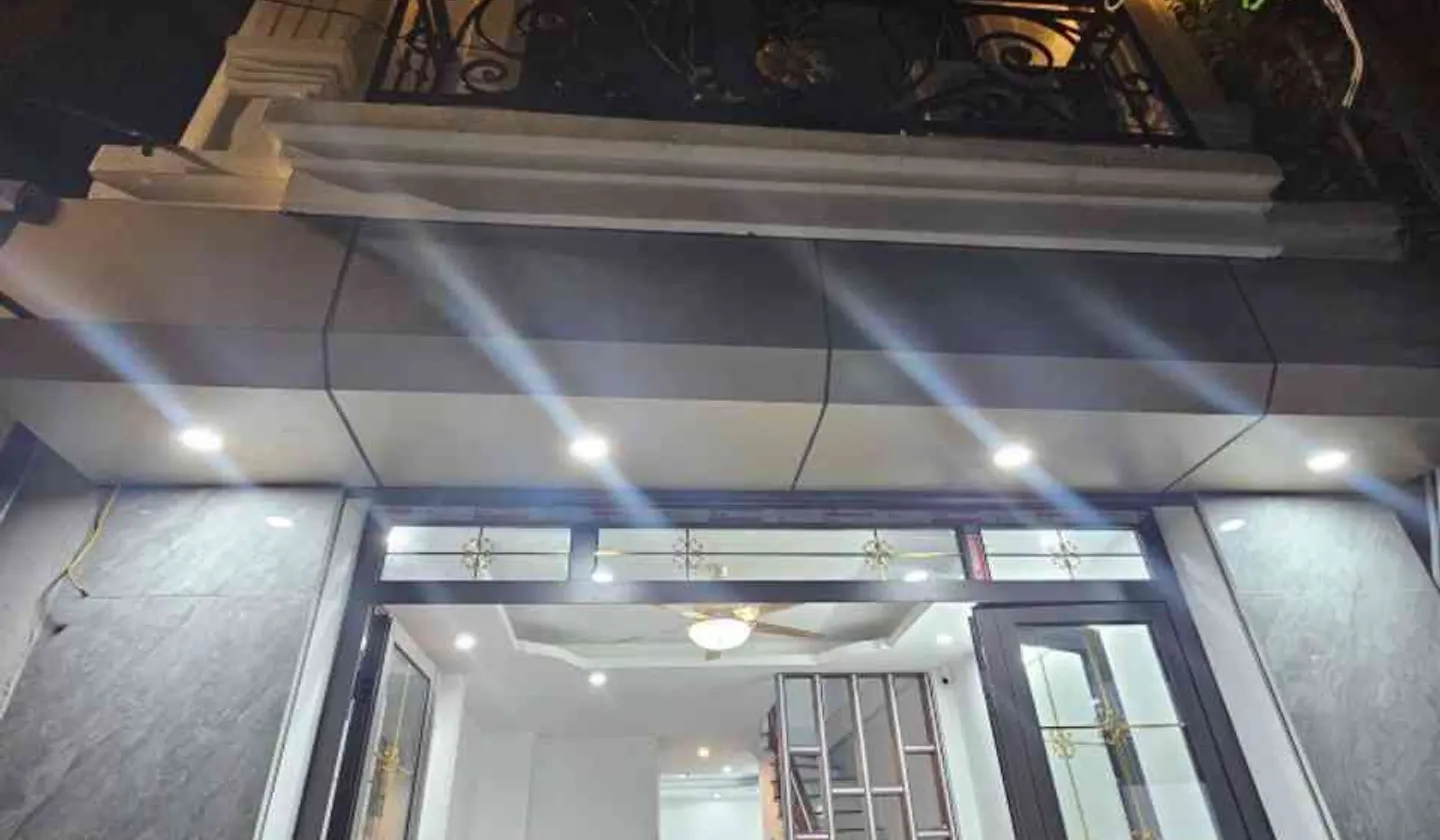 Bán nhà Thạch Bàn Long Biên - 5 tầng thang máy, 6 phòng ngủ, đầy đủ nội thất - 46m2 hơn 8 tỷ... Bán nhà riêng tại Long Biên, Hà Nội 01
