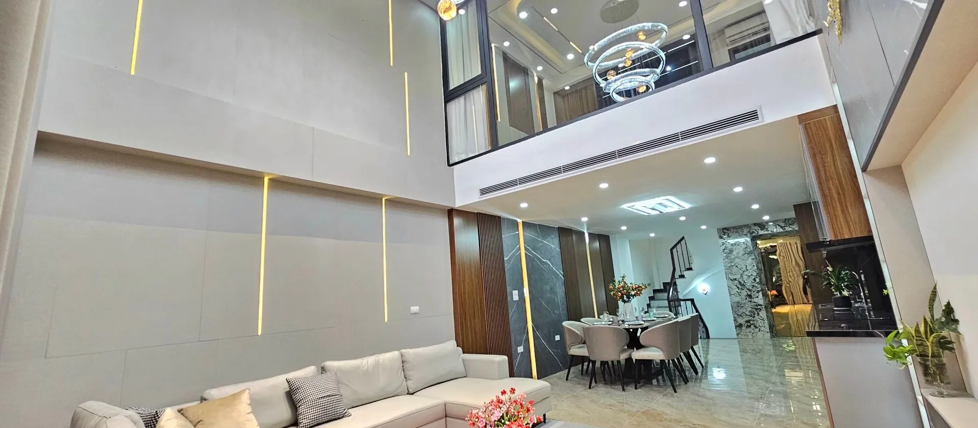 🏠Siêu Phẩm Trung Tâm Long Biên, Gara 2 Ô tô, Thiết Kế đẳng cấp, 72m x 7 tầng Thang máy, Rá siêu rẻ... Bán nhà riêng tại Long Biên, Hà Nội 01