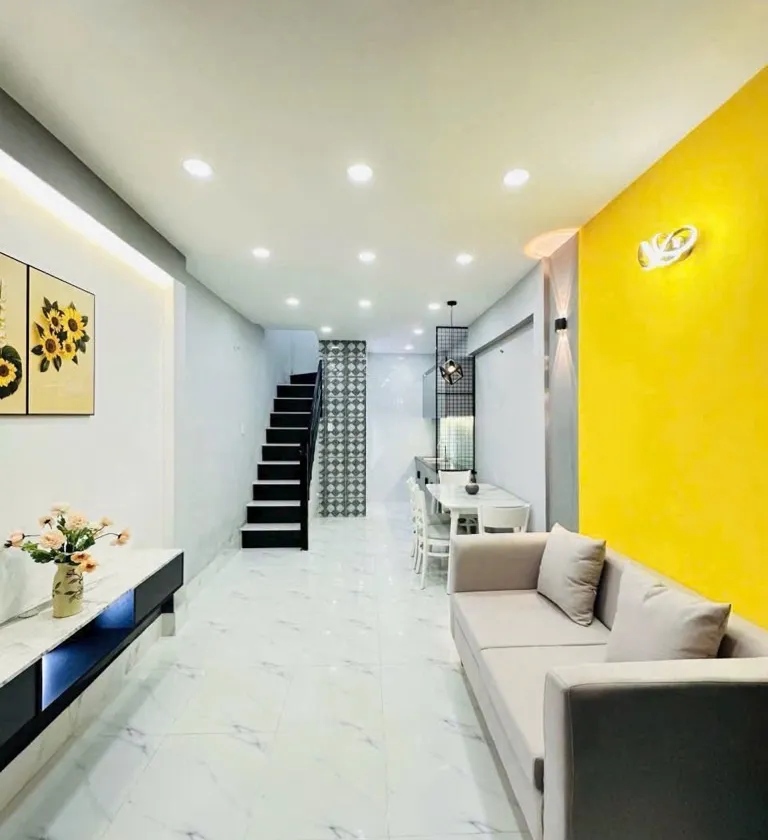 Nhà 2 tầng nhỏ gọn tại âu cơ,Tân Phú giá 2.85 tỷ... Bán nhà riêng tại Tân Phú, Hồ Chí Minh 01