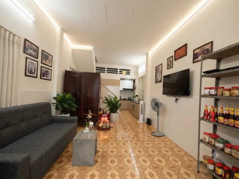 Cơ hội sở hữu nhà vuông vức gần quận 1, giá chỉ 7.6 tỷ tại Ngô Tất Tố... Bán nhà riêng tại Thạnh Mỹ Tây, Hồ Chí Minh 01