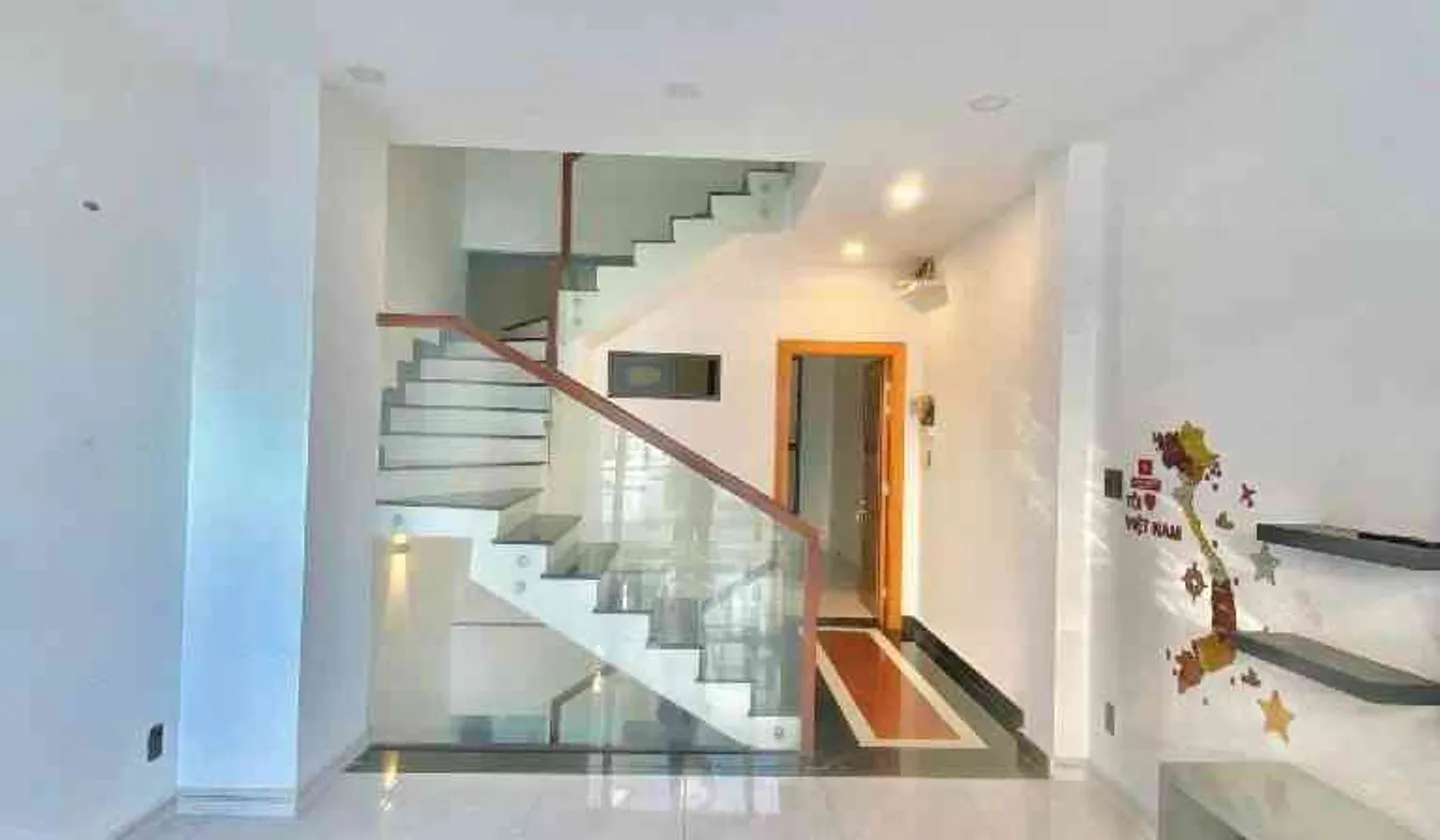Cơ hội hiếm có: Nhà 5 tầng kinh doanh đắc địa tại Tân Hương, giá tốt... Bán nhà riêng tại Phú Thọ Hòa, Hồ Chí Minh 01