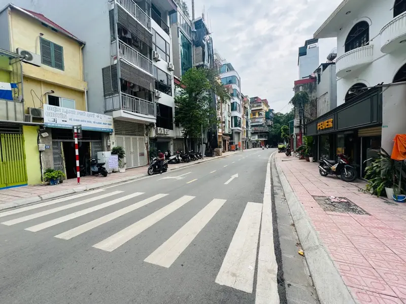 Cơ Hội Vàng Sở Hữu Nhà Mặt Phố Vỉa Hè Rộng Đường Mở Trung Tâm Quận Tây Hồ... Bán nhà mặt phố tại Ngọc Hà, Hà Nội 01