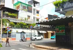 Nhà mặt phố 4 tầng sang trọng khu Nhật Tảo quận 10... Bán nhà mặt phố tại Diên Hồng, Hồ Chí Minh 03
