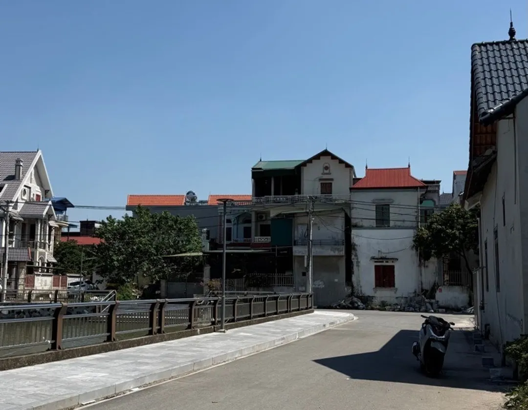 108M ĐẤT ĐƯỜNG Ô TÔ TRÁNH .TRUÓC MẶT VEW HỒ... Bán đất tại Như Quỳnh, Hưng Yên 01