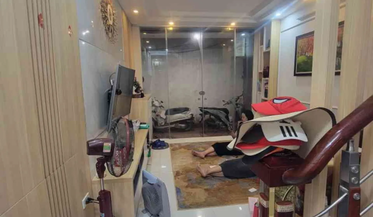 Bán nhà Vũ Tông Phan, Thanh Xuân, Ô tô đỗ cổng, Full nội thất, 36m2, 7.4 tỷ(CTL)... Bán nhà riêng tại Khương Đình, Hà Nội 01