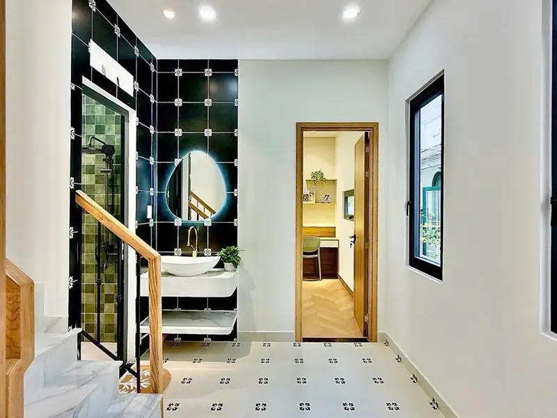 Nhà 3 tầng Nguyễn Văn Đậu, 4 phòng ngủ, nội thất cao cấp giá 5,75 tỷ... Bán nhà riêng tại Bình Lợi Trung, Hồ Chí Minh 01