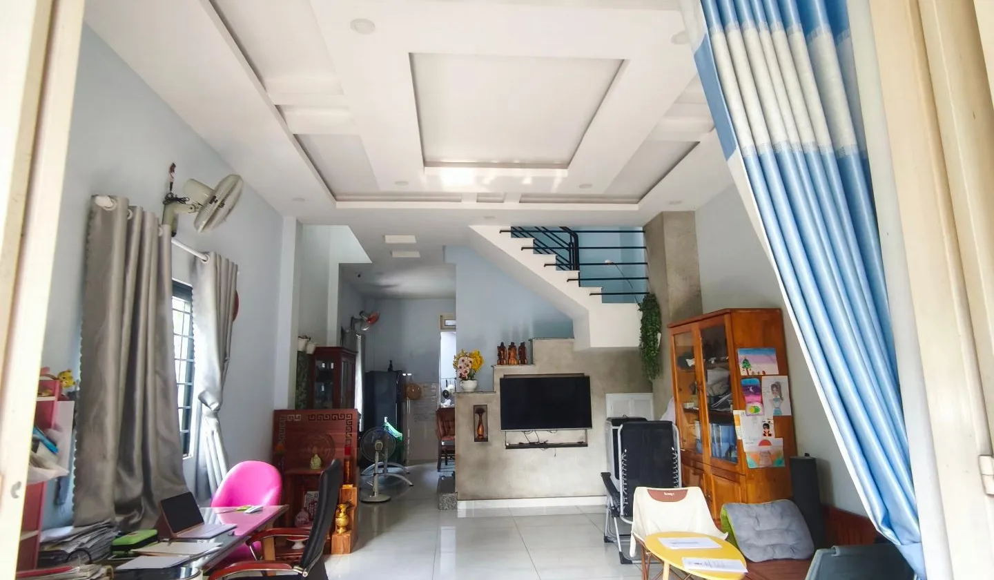 Bán nhà 3 tầng 68m2, HXT 6m, LK 4-5 giá 5.7 tỷ giảm mạnh... Bán nhà riêng tại Bình Tân, Hồ Chí Minh 01