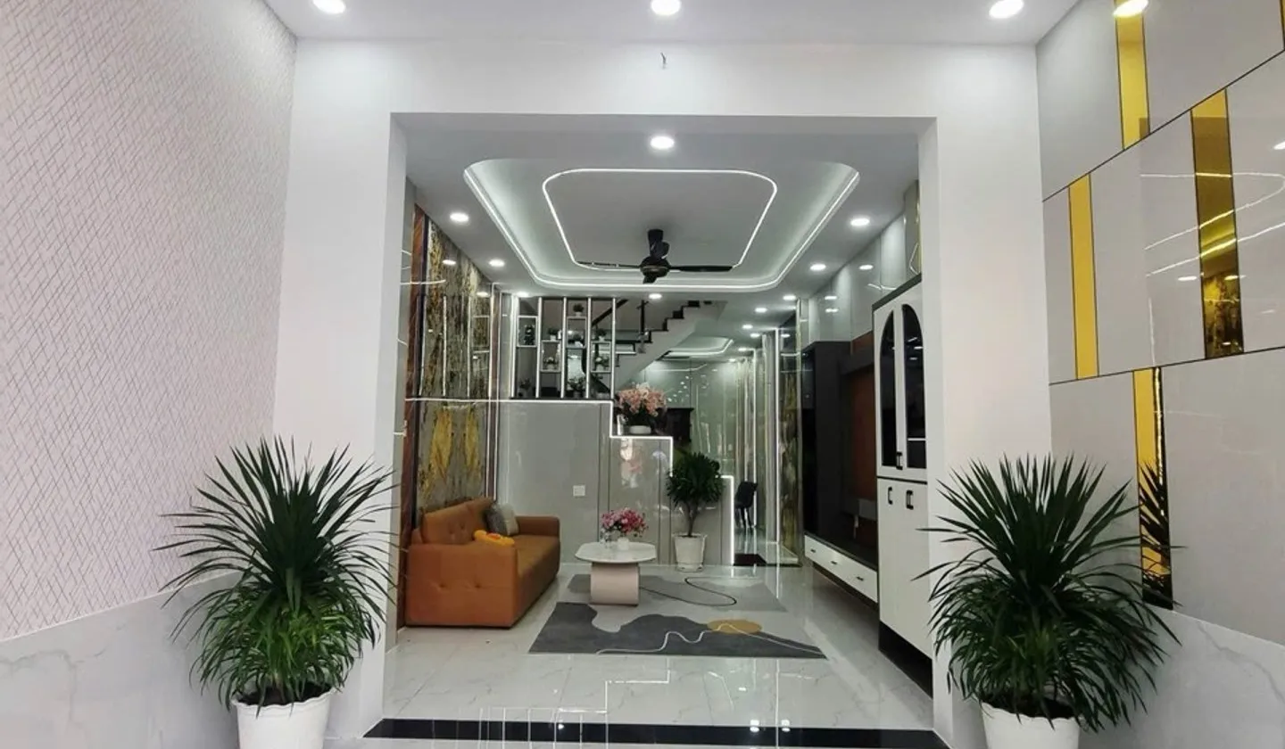Cơ hội hiếm có sở hữu nhà 4 tầng ngay công viên Quận 12 giá chỉ 5.55 tỷ... Bán nhà riêng tại Trung Mỹ Tây, Hồ Chí Minh 01