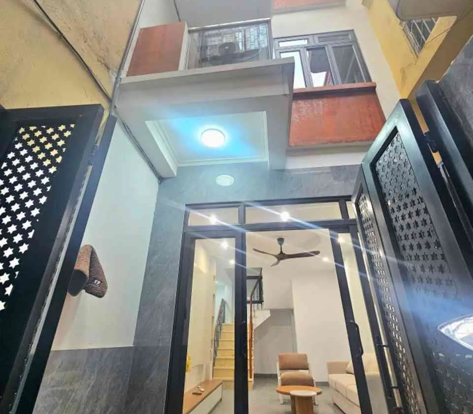 Tổ ấm nhỏ xinh
Nhà phố Bạch Mai full tiện nghi, giá tốt kèm quà hấp dẫn... Bán nhà riêng tại Bạch Mai, Hà Nội 01