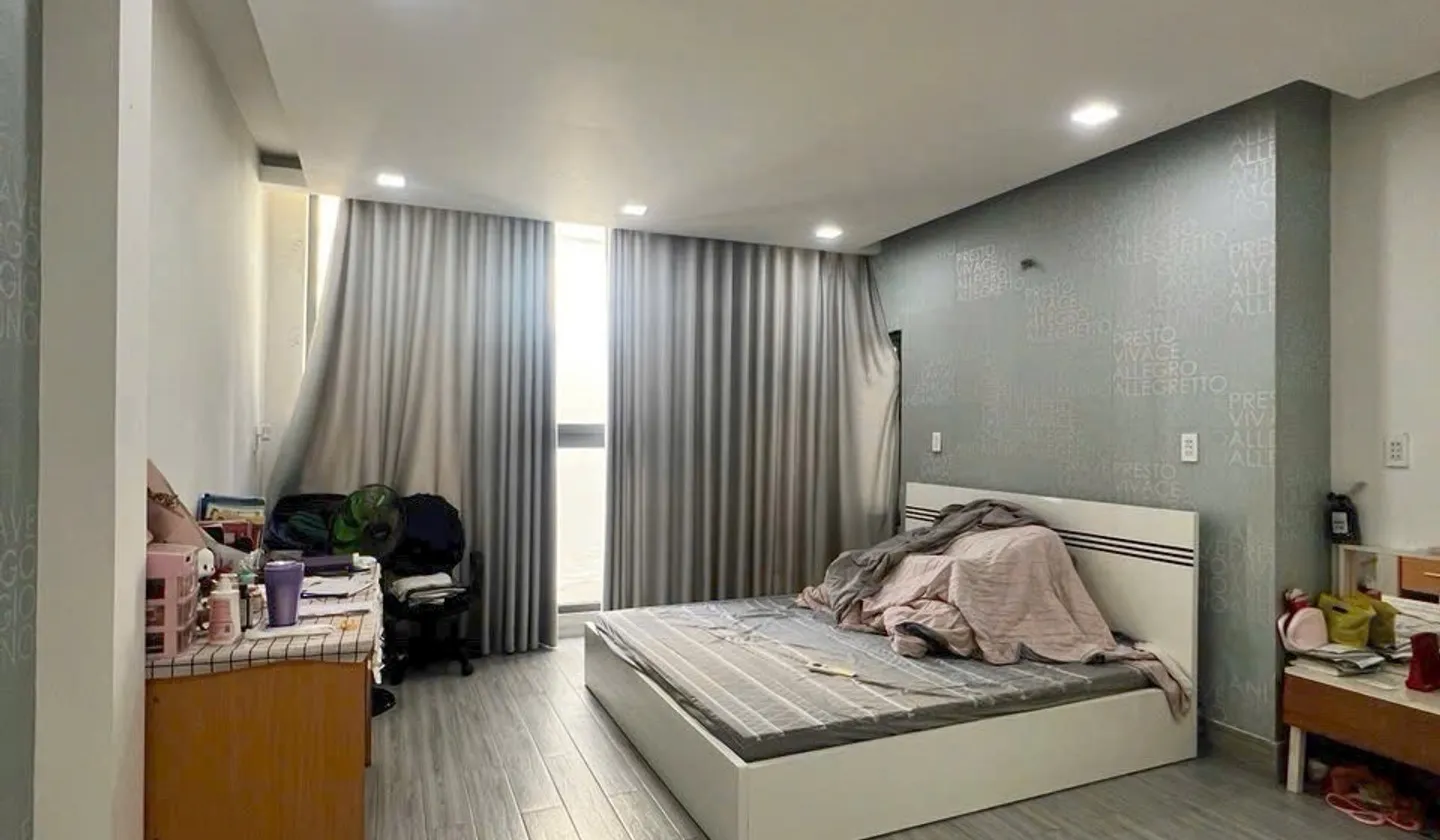 Nhà 4 Tầng Ngay Quận 10 - Full Tiện Nghi, 2 Sân Thượng Chill... Bán nhà riêng tại Vườn Lài, Hồ Chí Minh 01