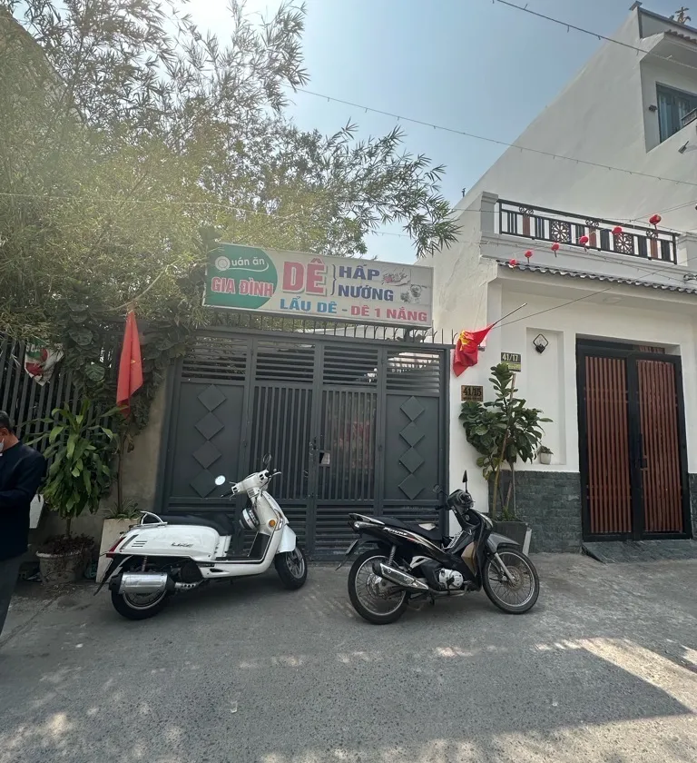 Bán nhà riêng Quận 7 diện tích 120m², mặt tiền 6m, hẻm xe hơi tránh, giá 10.5 tỷ... Bán nhà riêng tại Phú Thuận, Hồ Chí Minh 01
