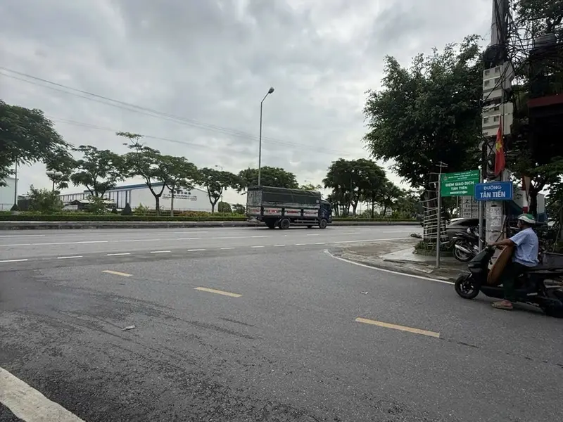 Nhà 3 tầng lô góc 3 mặt thoáng tại khu trung tâm Tân Tiến... Bán nhà riêng tại An Dương, Hải Phòng 01