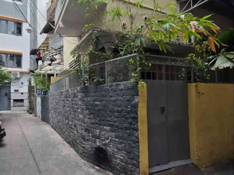 Nhà góc 2 mặt tiền gần ĐBP, hẻm thông - giá tốt để sở hữu ngay... Bán nhà riêng tại Vườn Lài, Hồ Chí Minh 01