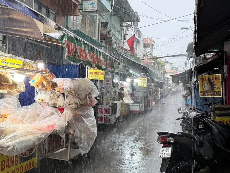 Nhà hiếm khu chợ Hồ Thị Kỷ, cơ hội vàng sở hữu ngay tại trung tâm sầm uất... Bán nhà riêng tại Vườn Lài, Hồ Chí Minh 01
