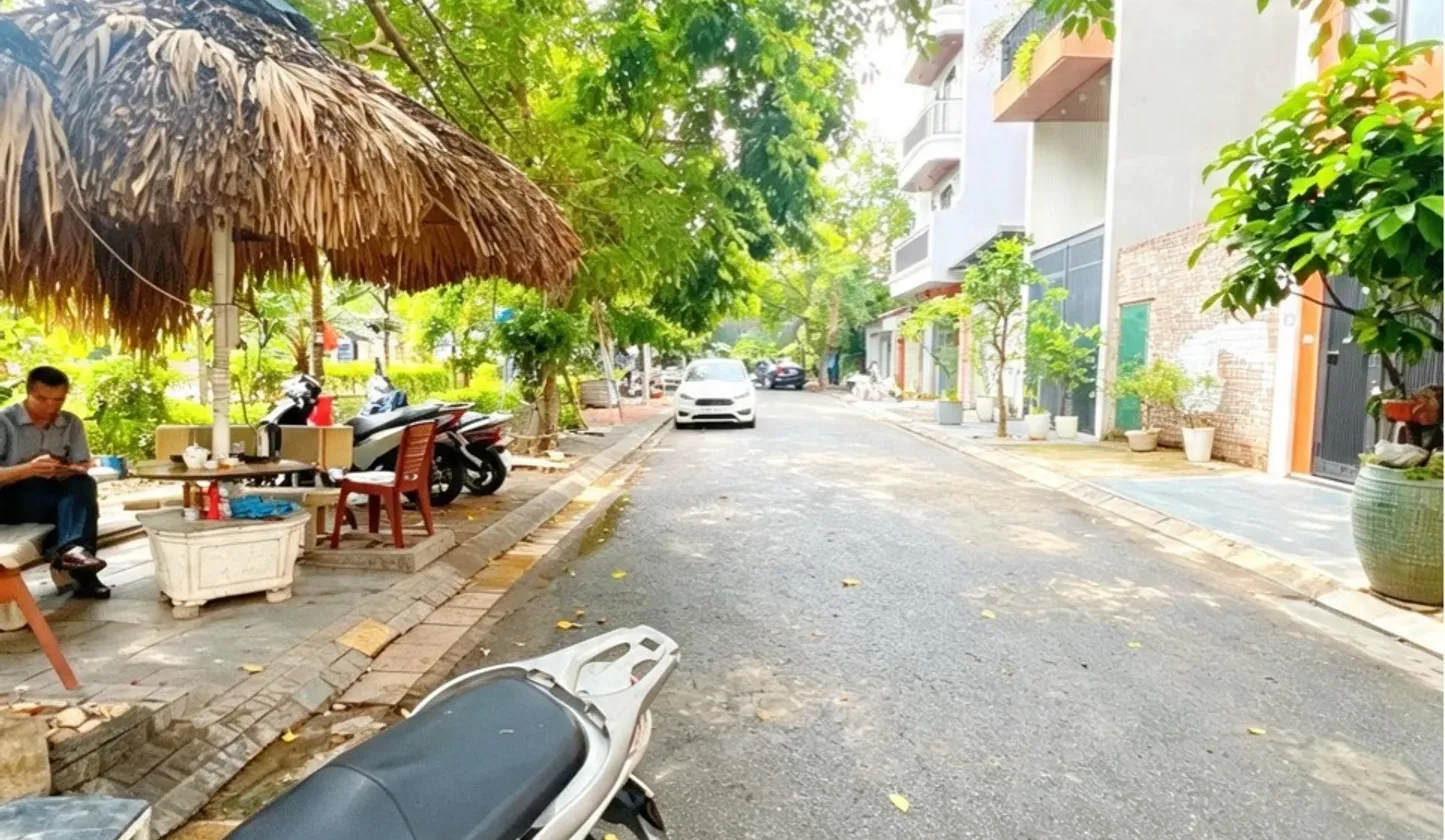 Bán Nhà khu tái định cư phân l
Nguyễn Khắc Viện- Việt Hưng- Hà Nội:
view vườn hoa, tiện kinh doanh... Bán nhà riêng tại Việt Hưng, Hà Nội 01